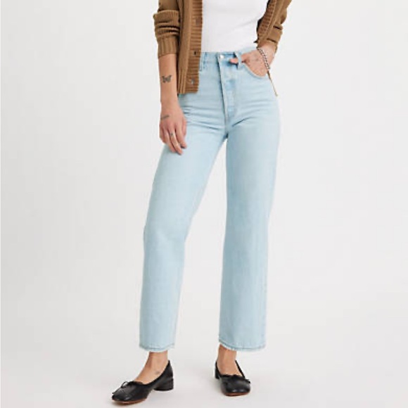 Levi’s Ribcage Straight Jean Size 24 - Picture 2 of 5